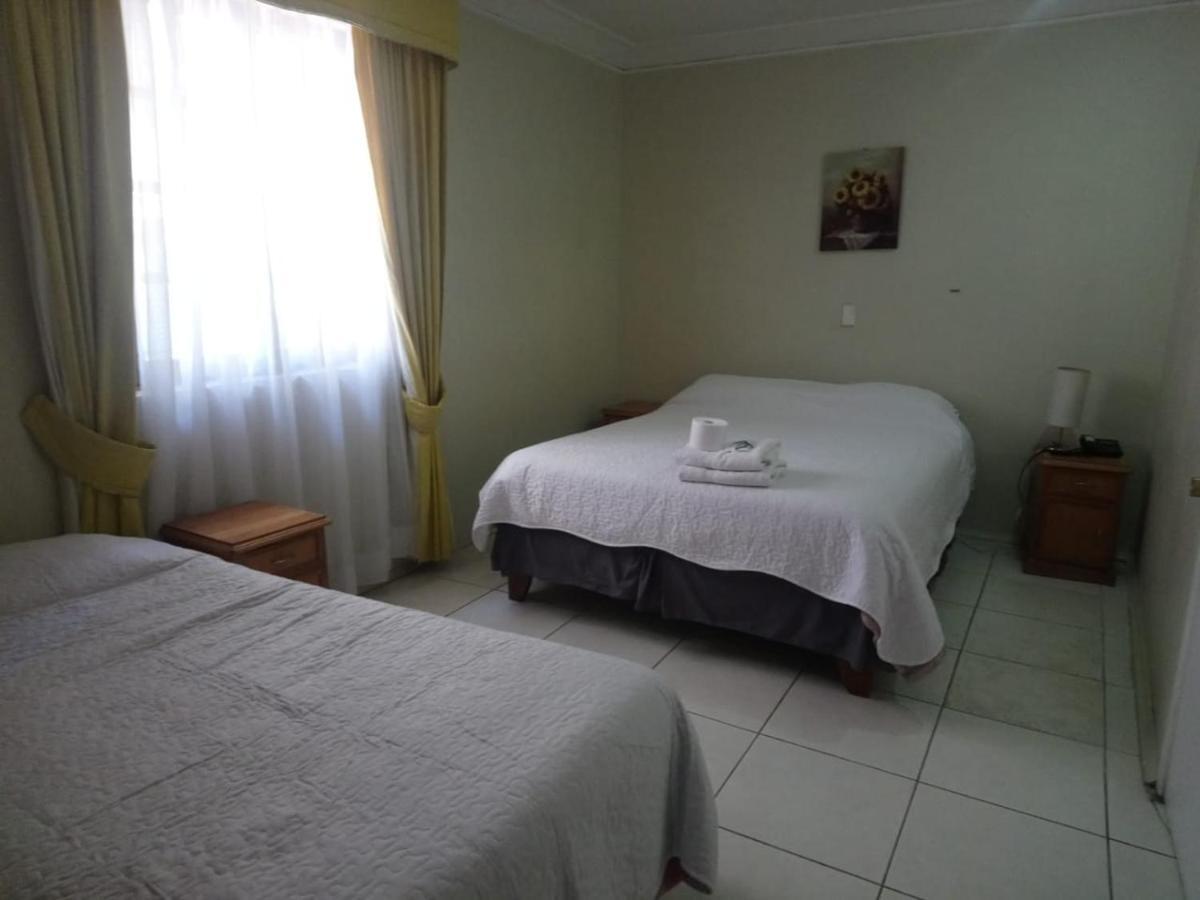 Hotel Palermo Quintero Esterno foto